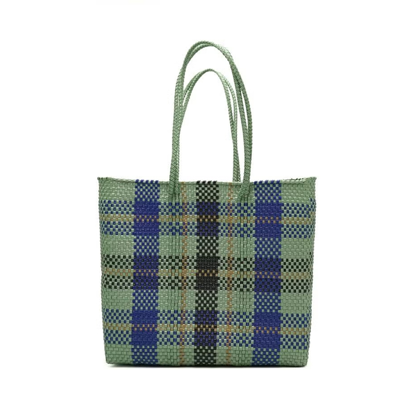 ⭐️レトラ　美品　メルカドバッグ 　ショルダータイプ　（シルバー） メルカドバッグ | Letra｜レトラ公式通販
